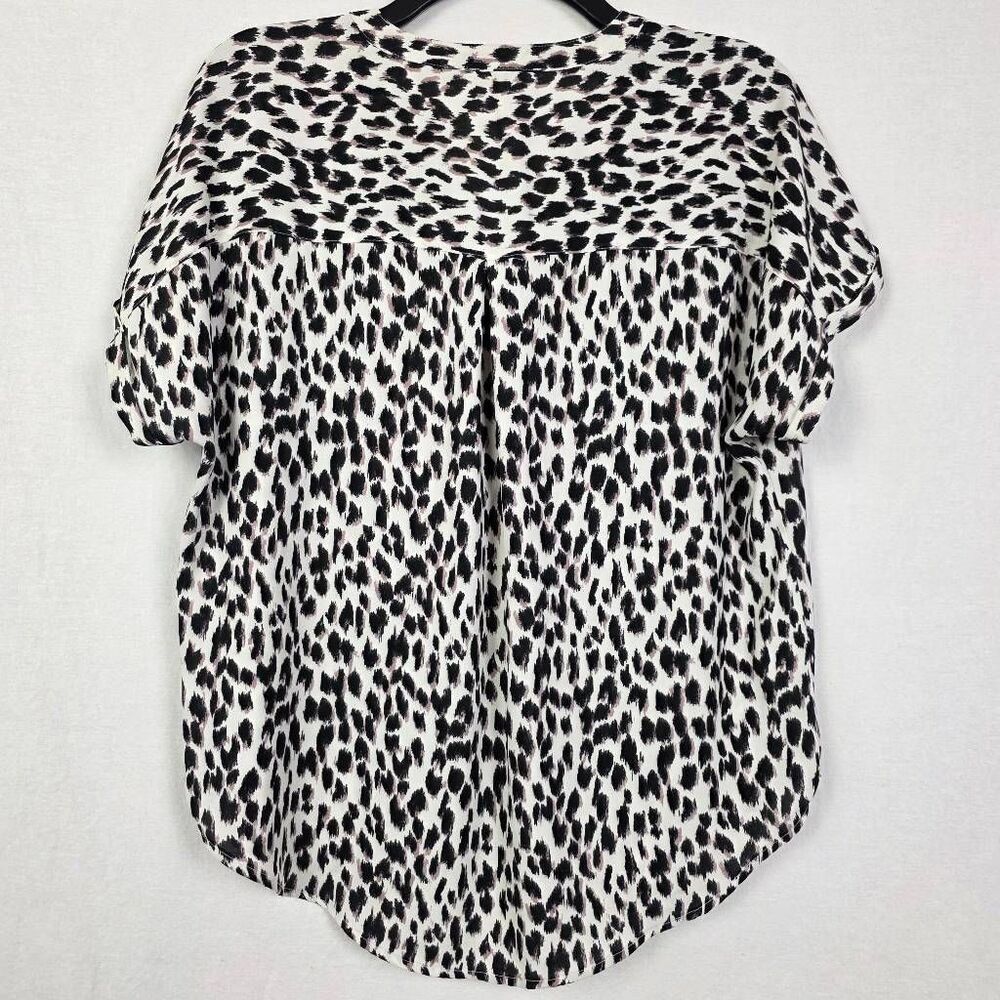 Maurices Leopard Print Zip Blouse Medium - Picture 6 of 9